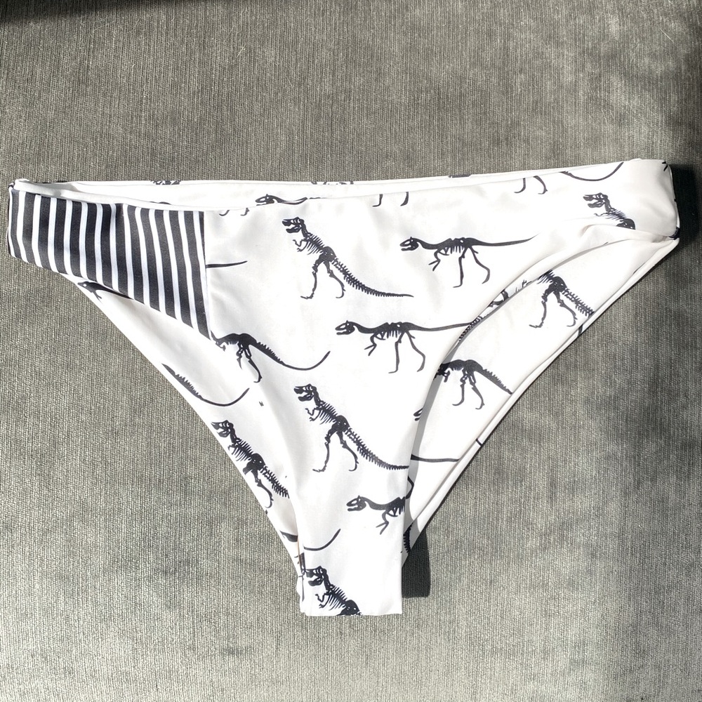 Boys + Arrows Primal Bikini Bottom - M *RARE*